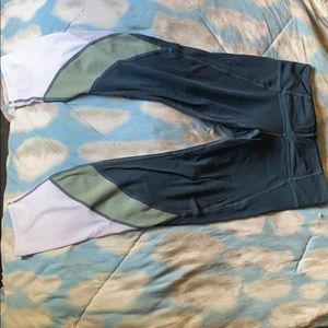 Athleta color block leggings!